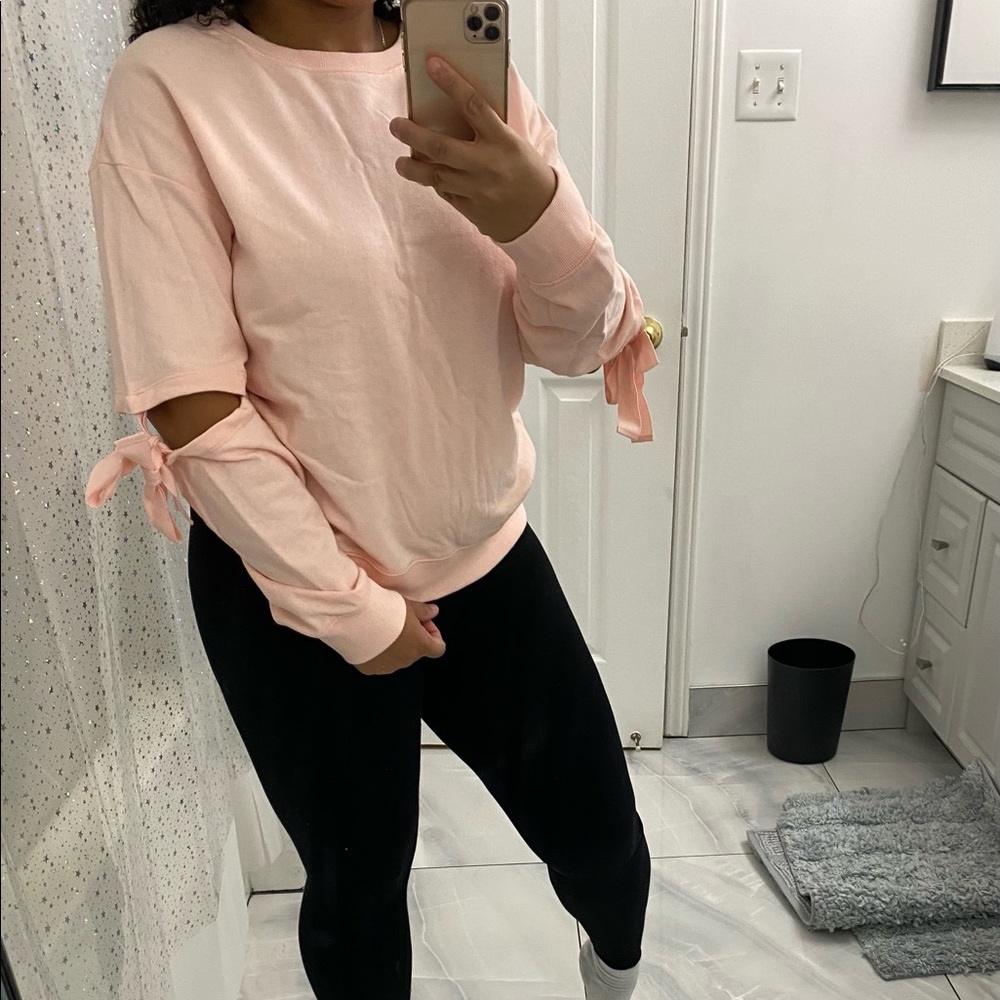 🍑Cut out Peach Sweater